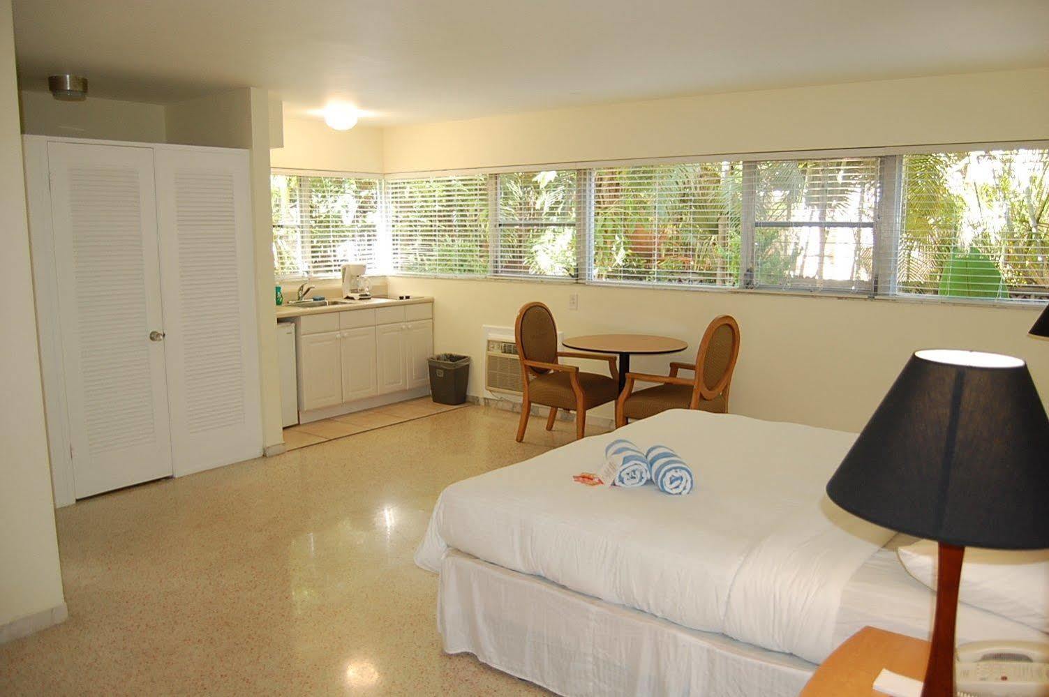 Alcazar Resort- Gay Mens Resort Fort Lauderdale Esterno foto